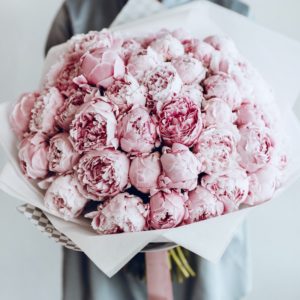 bouquet-of-rose-peonies