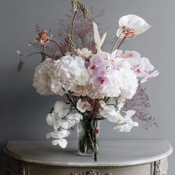 Refined flowers in a vase by Lela Design 2