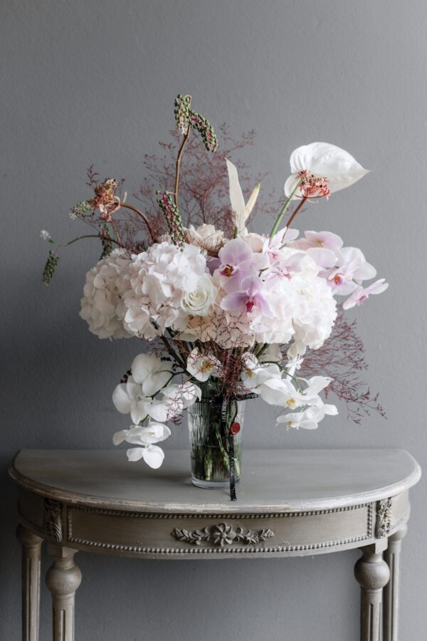 Refined flowers in a vase by Lela Design 2
