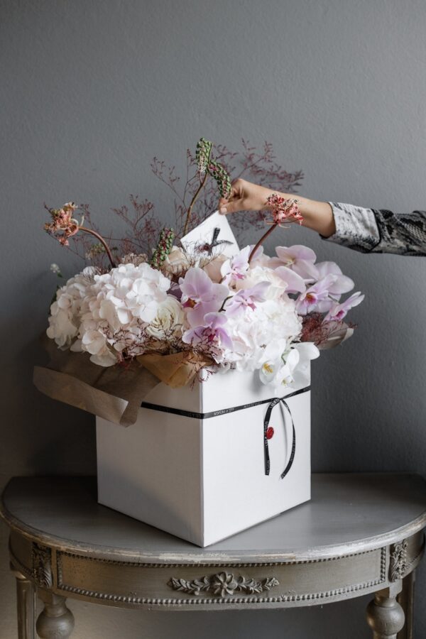 Refined flowers in a vase by Lela Design 6