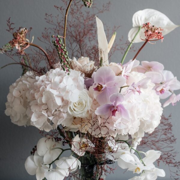Refined flowers in a vase by Lela Design
