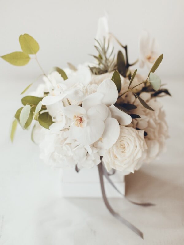 Floral arrangement with a touch of elegance
