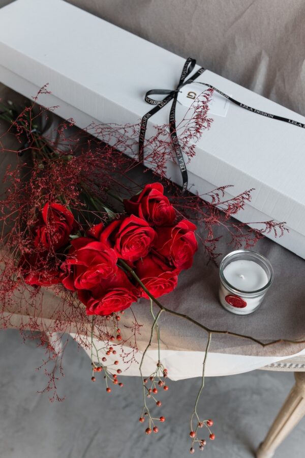Red roses in a box by Lela Design 0