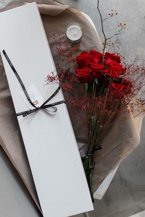 Red roses in a box by Lela Design 1