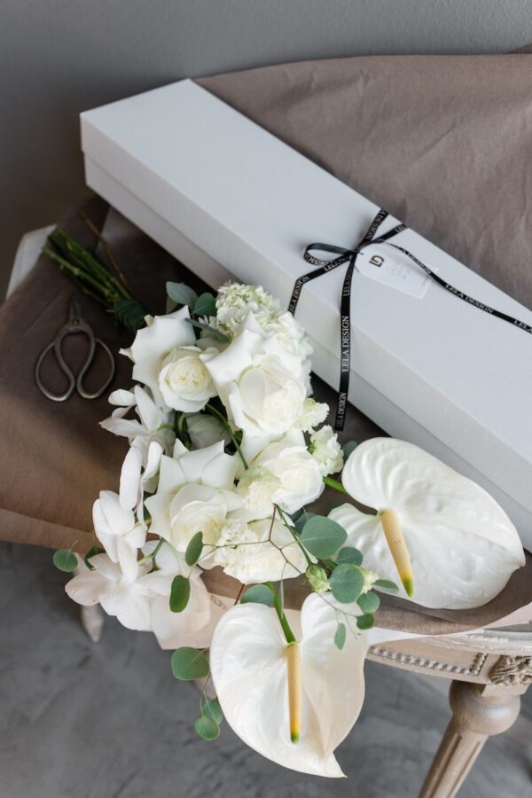 White flowers in a box by Lela Design 0