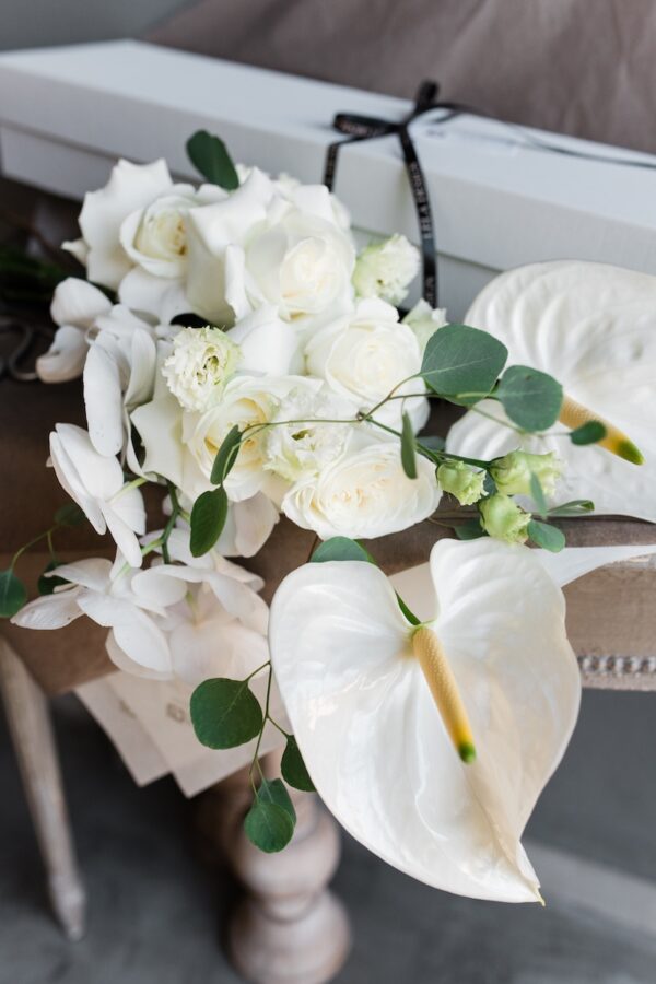 Bijelo cvijece u kutiji by Lela Design 2
