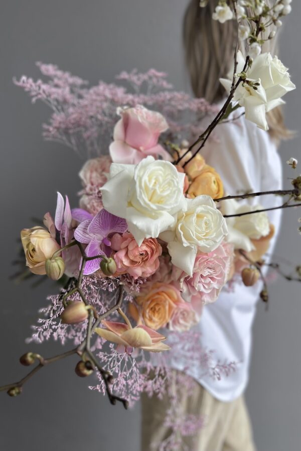 Flowers chosen by the florist by Lela Design 3