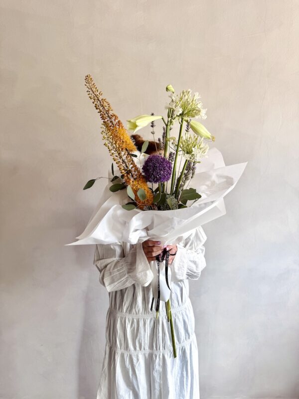 Seasonal bouquet of flowers - Say it with a gesture