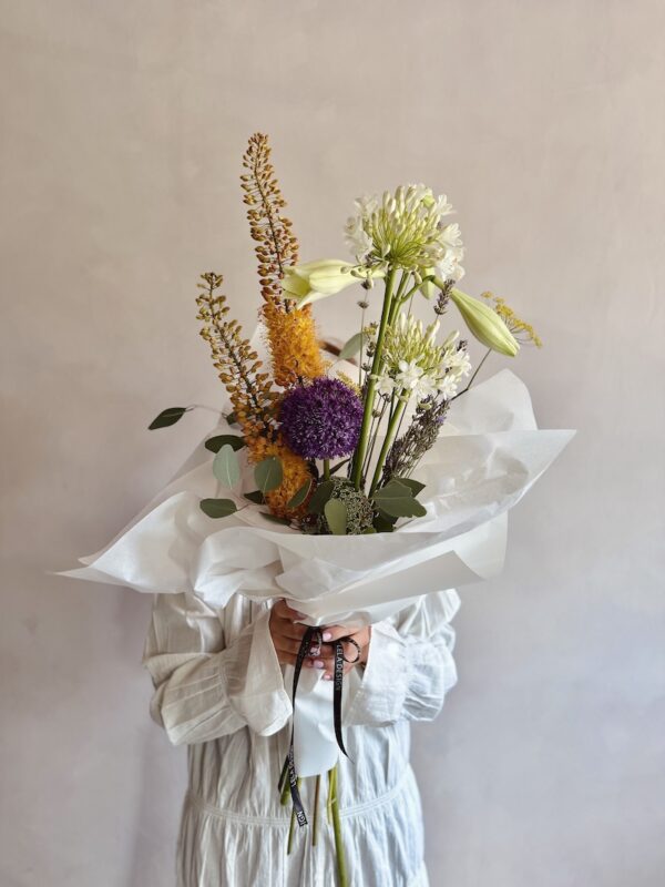 Seasonal bouquet of flowers - Say it with a gesture