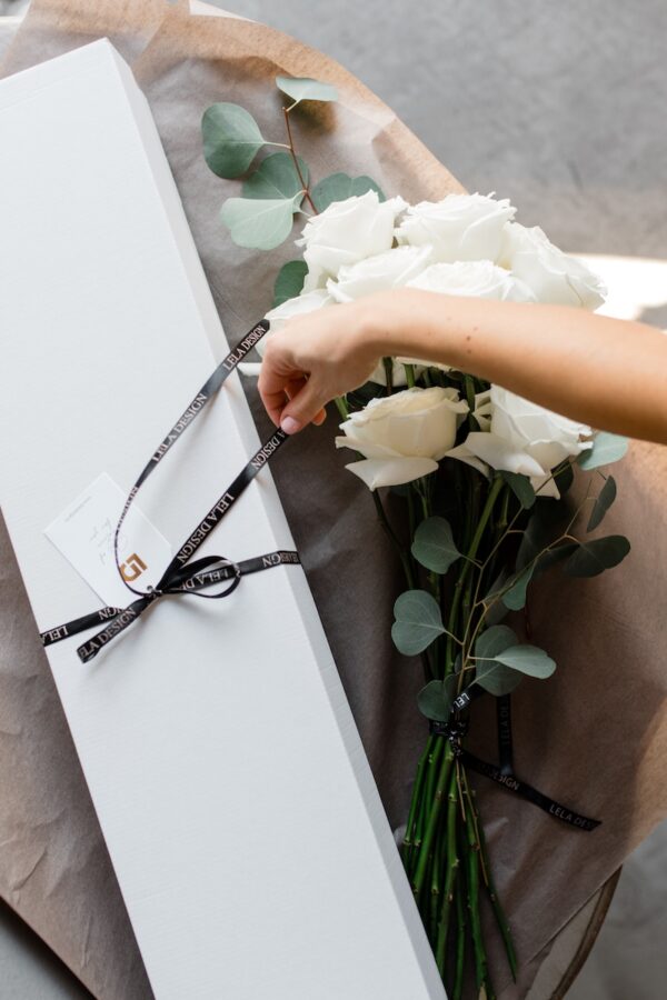 White roses in a box by Lela Design 0