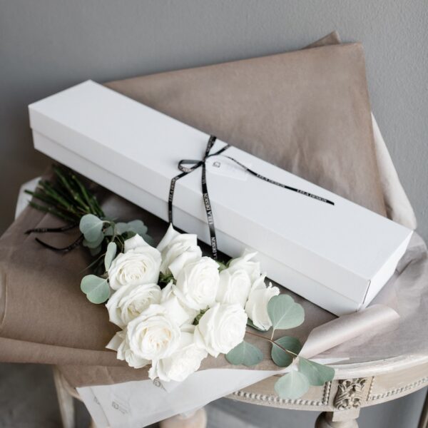White roses in a box by Lela Design 2