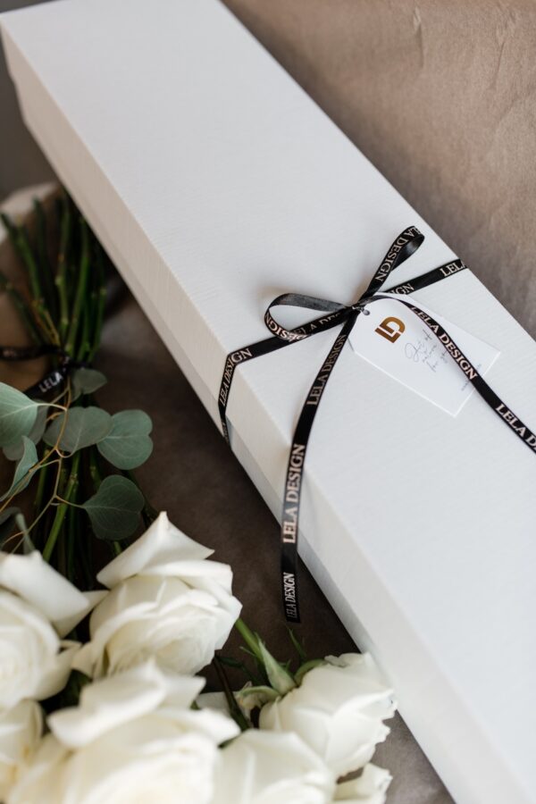 White roses in a box by Lela Design 3