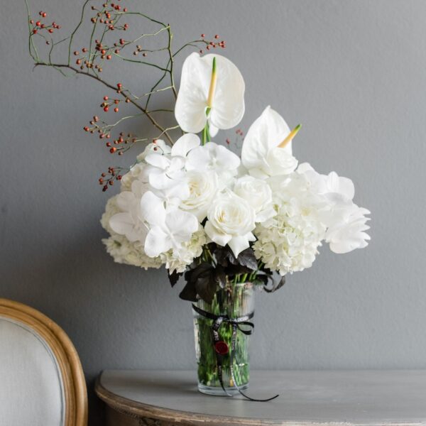 White flowers in a vase by Lela Design 1