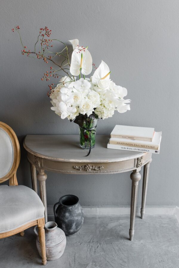 Bijelo cvijece u vazi by Lela Design 3