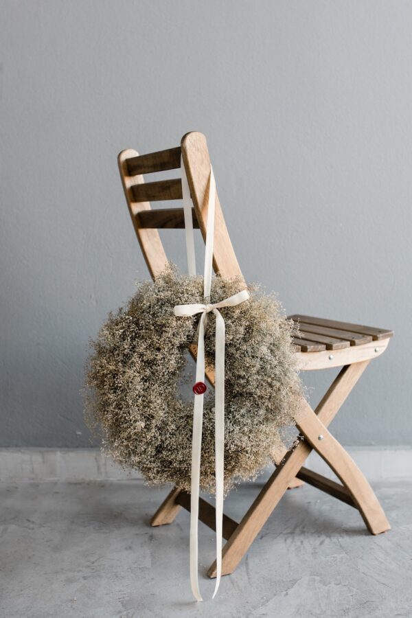 Wreath of gypsophila by Lela Design0