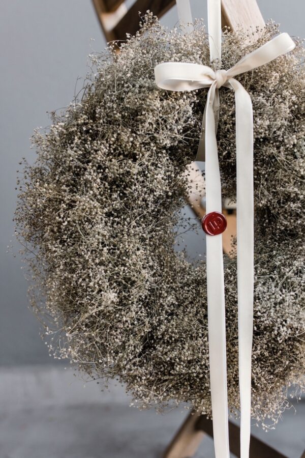 Wreath of gypsophila by Lela Design2