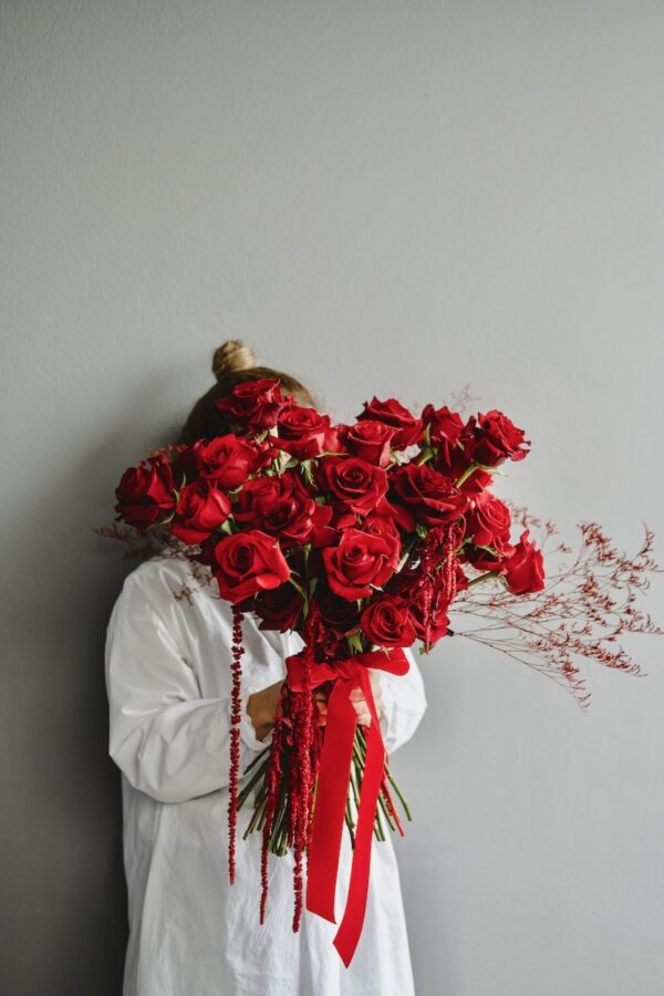 Bouquet of red roses 0