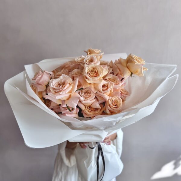 Buket narancastih ruza by Lela Design